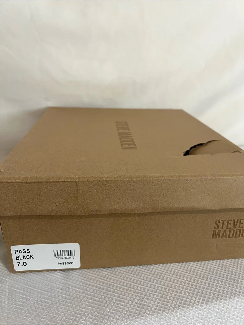 NEW STEVE MADDEN PASS BLACK BOOTS Size: 7 - Picture 3 of 8